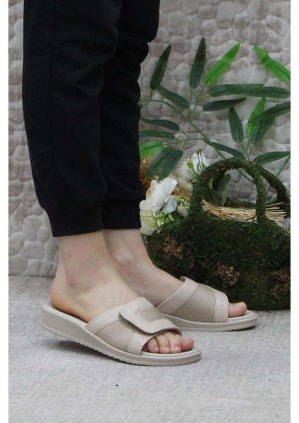 9984-5 Bej Comfort Kemik Çıkıntısına Özel Kadın Terlik