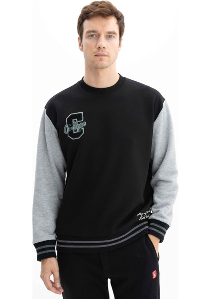 Erkek Relax Fit Bisiklet Yaka Sweatshirt K26124600701