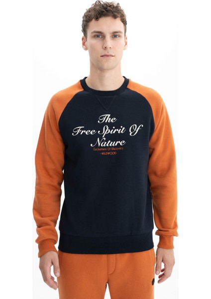 Erkek Regular Fit Baskı Yazılı Bisiklet Yaka Sweatshirt K26124600301