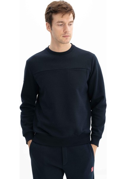 Erkek Regular Fit Cepli Bisiklet Yaka Sweatshirt K26124600601