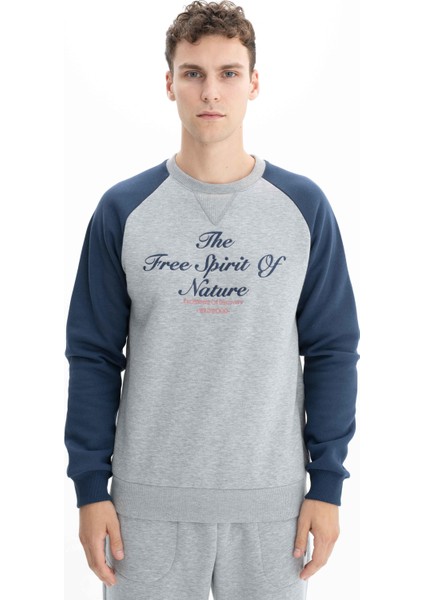 Erkek Regular Fit Baskı Yazılı Bisiklet Yaka Sweatshirt K26124600301
