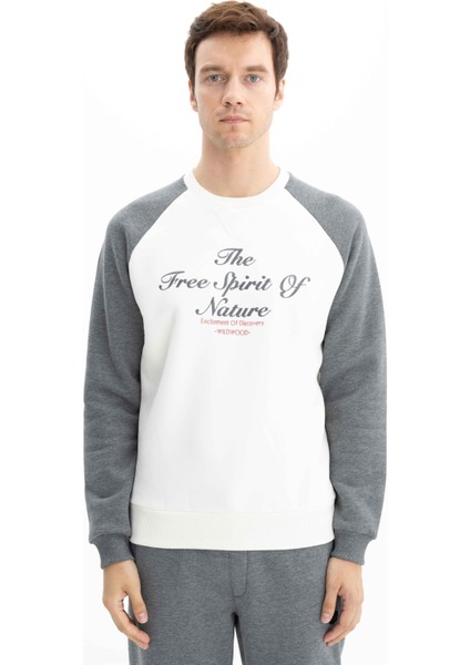 Erkek Regular Fit Baskı Yazılı Bisiklet Yaka Sweatshirt K26124600301