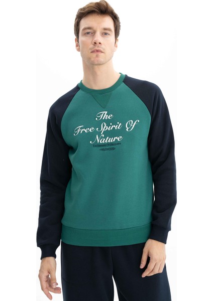 Erkek Regular Fit Baskı Yazılı Bisiklet Yaka Sweatshirt K26124600301 modelleri