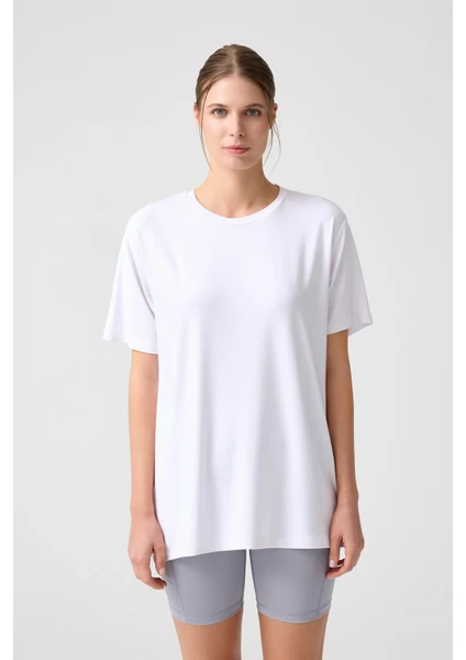 Los Ojos x Melodi Beyaz Oversize Geniş Kalıp Tişört Boyfriend T-Shirt