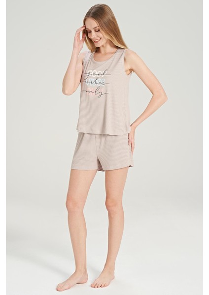 Kadın Sıfır Kol Fitilli Bej Şort Takım C2T7N0O5 fırsatları