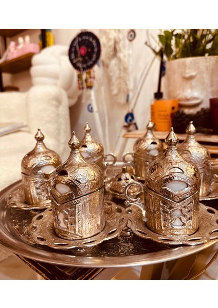 Gümüş Fincan Takımı