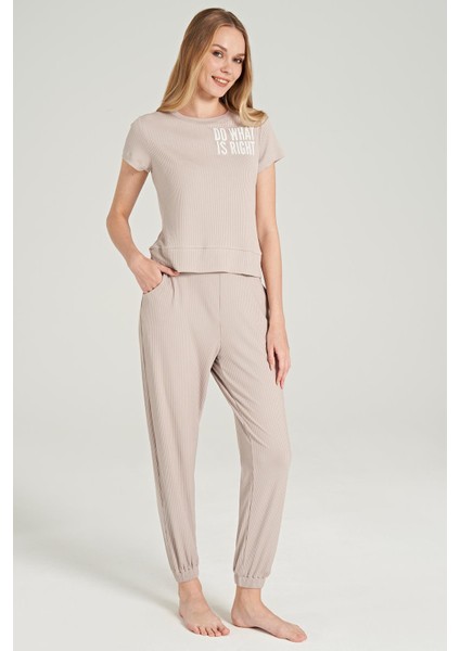 Kadın Kısa Kol Fitilli Bej Pijama Takım C1T7N0O5