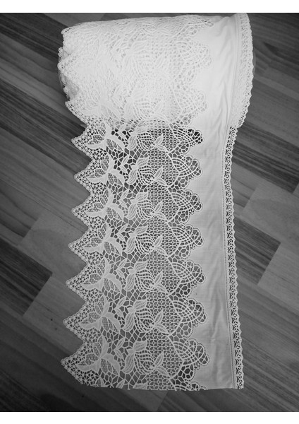 Pvc Dantel Raf Dolap ve Çekmece Örtüsü / Ebat: 23 cm x 5 mt - Beyaz