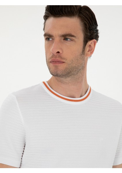 Erkek Beyaz Slim Fit Bisiklet Yaka Triko T-Shirt 50285359-VR013