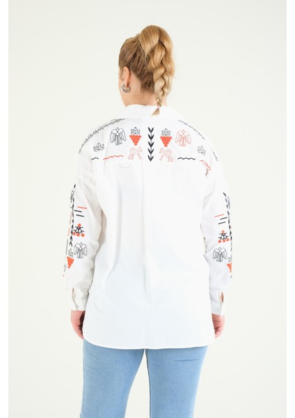 Kadın Oversize Işlemeli Gömlek Beyaz fırsatları