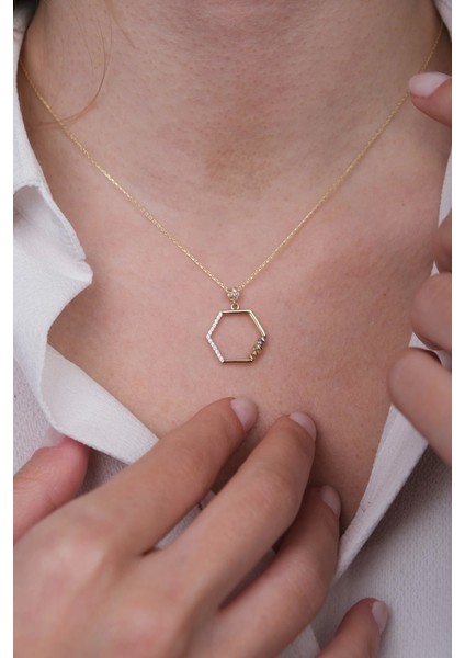 Güzide 14 Ayar Altın Altıgen Kolye