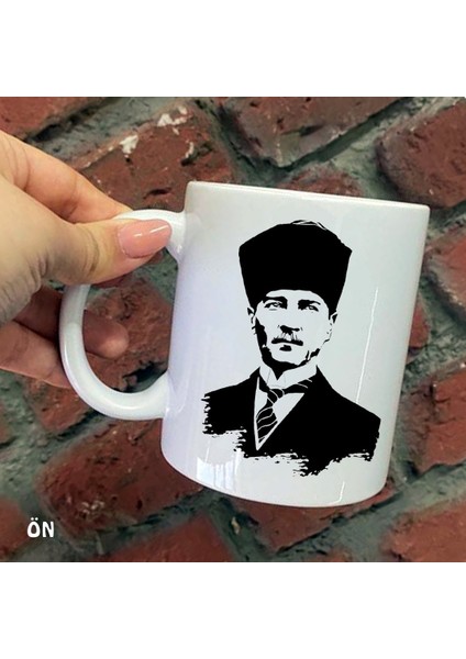 Size Özel Gazi Mustafa Kemal Atatürk Siyah Beyaz Seramik Baskılı Kupa Bardaklar fiyatları