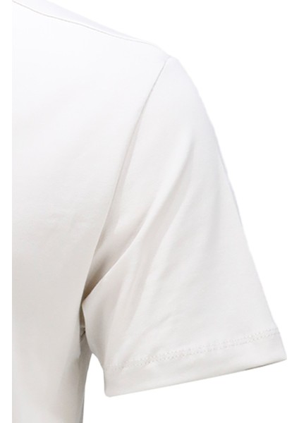 Erkek V Yaka Standart Fit Krem T-Shirt modelleri