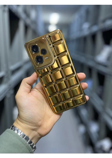 Vip Case Xiaomi Redmi Note 12 Pro 5g Uyumlu Dikiş Detaylı Puf Kabartmalı Parlak Vivid Kılıf Gold