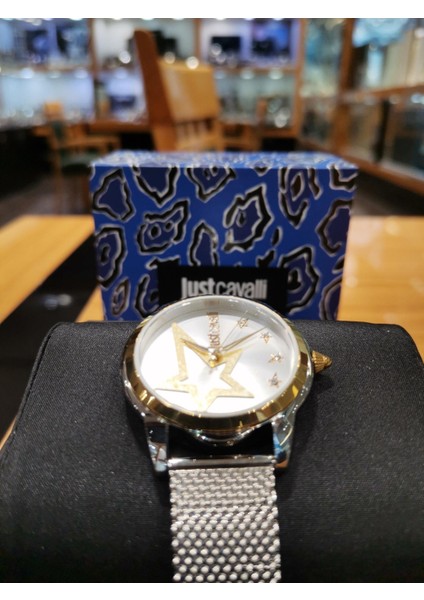 Just Cavallı Kadın Kol Saati modelleri
