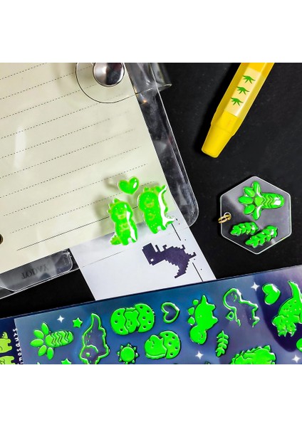 Sticker Fosforlu Dinazorlar 15'li Paket