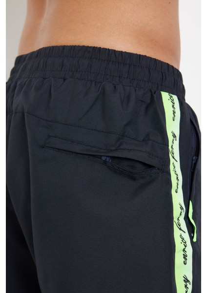 Erkek Lacivert Mıcropoly Kumaş Yanları Şeritli Cepli File Astarlı Hızlı Kuruyan Deniz Şortu EDY2512L modelleri