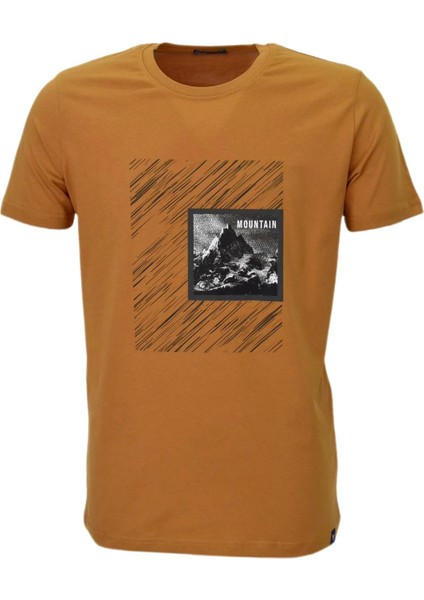 Erkek Sıfır Yaka Pano Baskılı T-Shirt BGL-ST03832