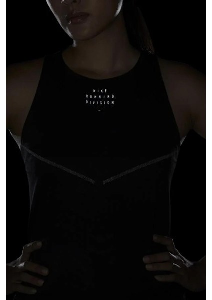 Dri Fit Adv Run Division Running Reflector Tank Reflektörlü Kadın Atlet Siyah modelleri