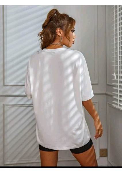 Kadın Basic Düz Baskızı 4'lü Bisiklet Yaka Salaş Oversize Boyfriend Kırmızı, Siyah, Beyaz, Gri T-Shirt modelleri