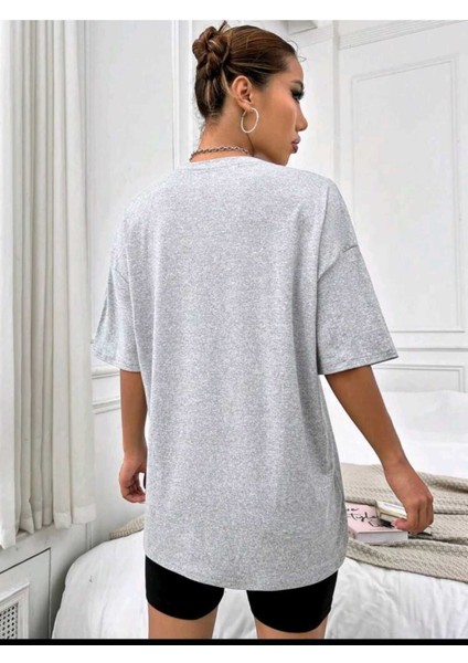 Kadın Basic Düz Baskızı 4'lü Bisiklet Yaka Salaş Oversize Boyfriend Kahverengi, Siyah, Beyaz, Gri T-Shirt