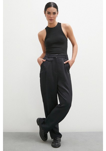 Kemer Detaylı Klasik Pantolon Siyah fiyatları