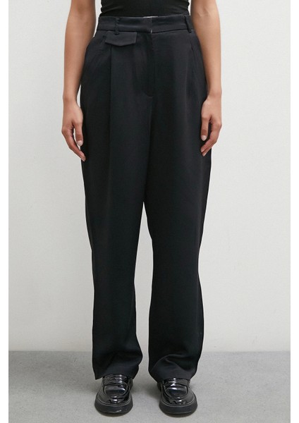 Kemer Detaylı Klasik Pantolon Siyah indirimleri