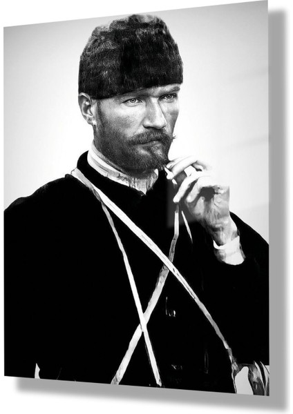 Temperli Gerçek Cam Tablo Siyah Beyaz Kalpaklı Atatürk Fotoğrafı modelleri