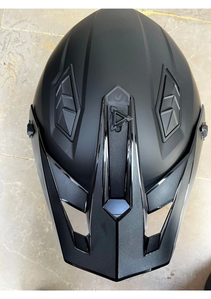 Kask X1-X Seul Çene Çıkan Mat Siyah