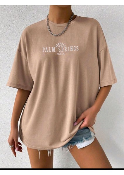 Kadın Palm Spring Baskılı Bisiklet Yaka Salaş Oversize Boyfriend Bej T-Shirt