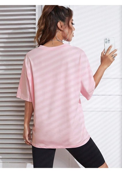 Kadın Gülen Yüz Baskılı Bisiklet Yaka Salaş Oversize Boyfriend Pembe T-Shirt modelleri