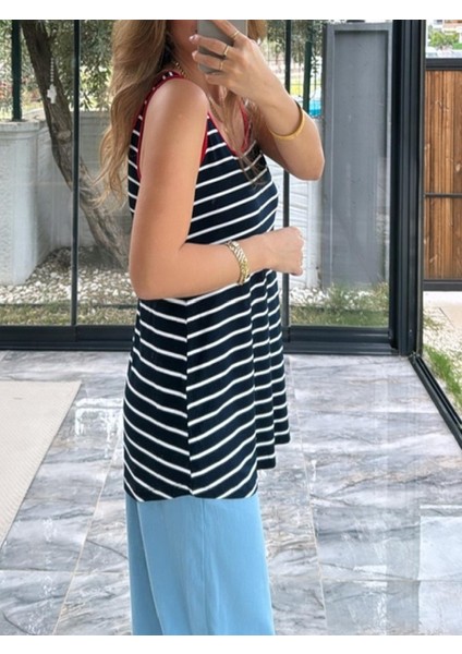 Kırmızı Biyeli Çizgili Salaş Atlet T-Shirt fiyatları