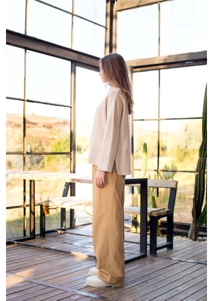 Kadın Pilili Uzun Pantolon Camel modelleri
