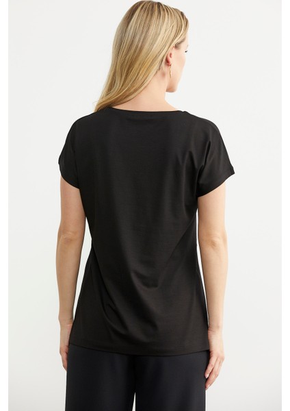 Yaka Detaylı Dökümlü Penye T-Shirt - Siyah indirimleri