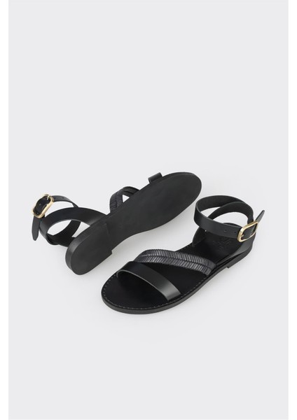 Siyah Deri Kadın Sandalet modelleri