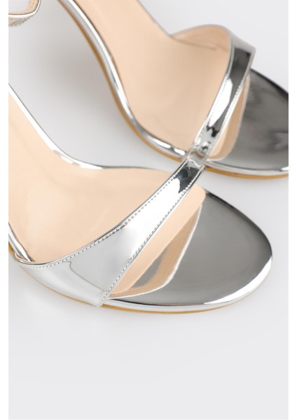 Lame Kadın Topuklu Sandalet fırsatları