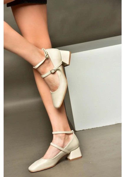Lavli Marjinal Küt Burunlu Bantlı Blok Kadın Topuklu Ayakkabı - Krem - 37 fiyatları