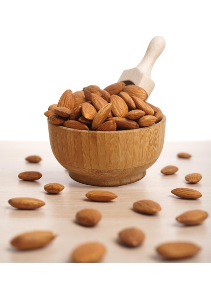 Badem Içi Çiğ (Kg) 100 gr fırsatları