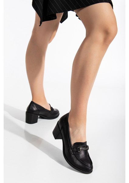 Kadın Tokalı Klasik Topuklu Ayakkabı 7082S Terlik Sıyah 40