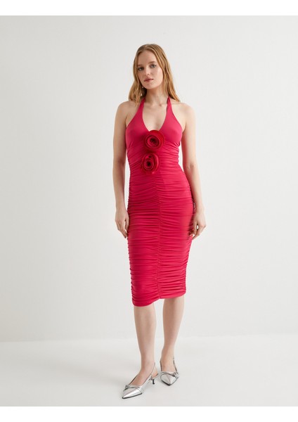 Midi Kalem Abiye Elbise Drapeli Gül Aplike Detaylı V Yaka Slim Fit