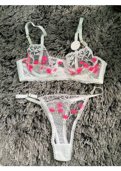 Dantelli Balenli Brode Takım Kırmızı Çiçek Desenli indirimleri