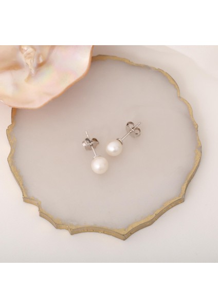 925 Ayar Gümüş Cream Tatlısu Incisi Çivi Küpe-7mm fiyatları