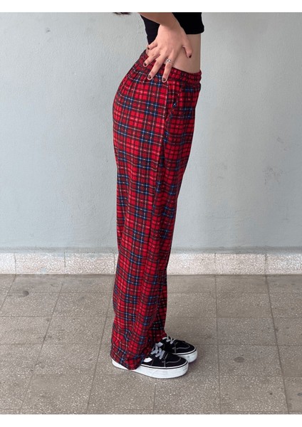 Y2K Tech Rahat Ekose Kare Detail Unisex Bol Kırmızı Eşofman Altı modelleri