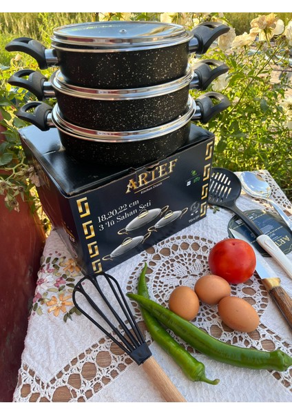 18/20/22CM 3' Lü Kapaklı Sahan Set