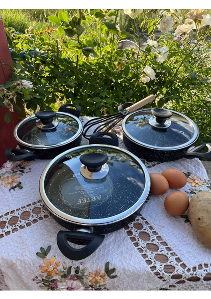 18/20/22CM 3' Lü Kapaklı Sahan Set