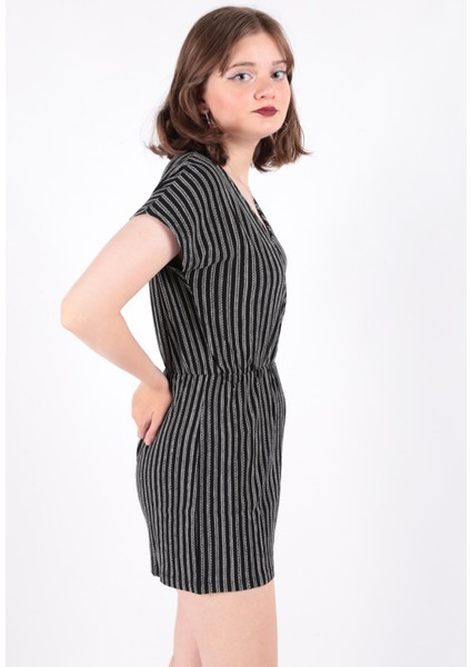 S0013686 Kadın Çizgili Kruvaze Yaka Tulum modelleri