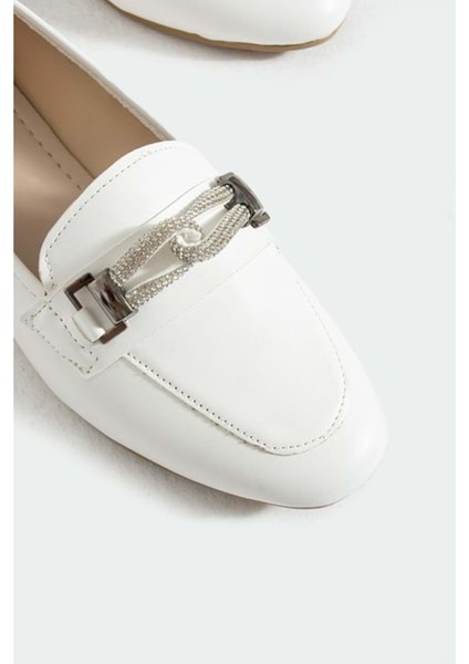 Liya Düğüm Toka Detaylı Rahat Kadın Babet - Beyaz - 37 fiyatları