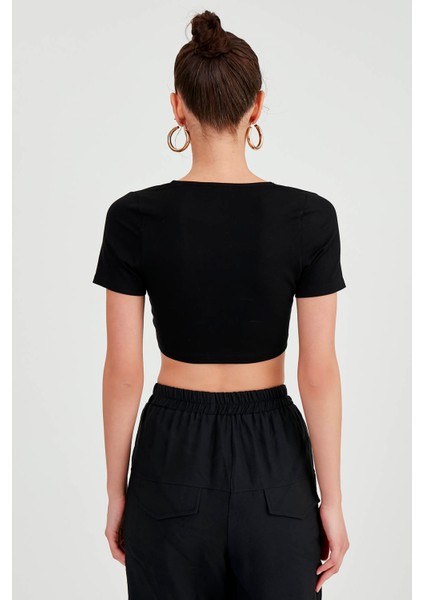 Dekolteli Büzgülü Crop Bluz indirimleri