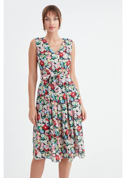 Çiçek Desen Pileli Midi Boy Elbise fiyatları