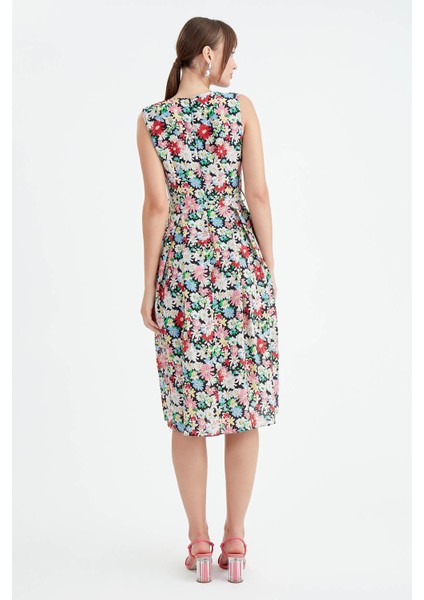 Çiçek Desen Pileli Midi Boy Elbise fırsatları